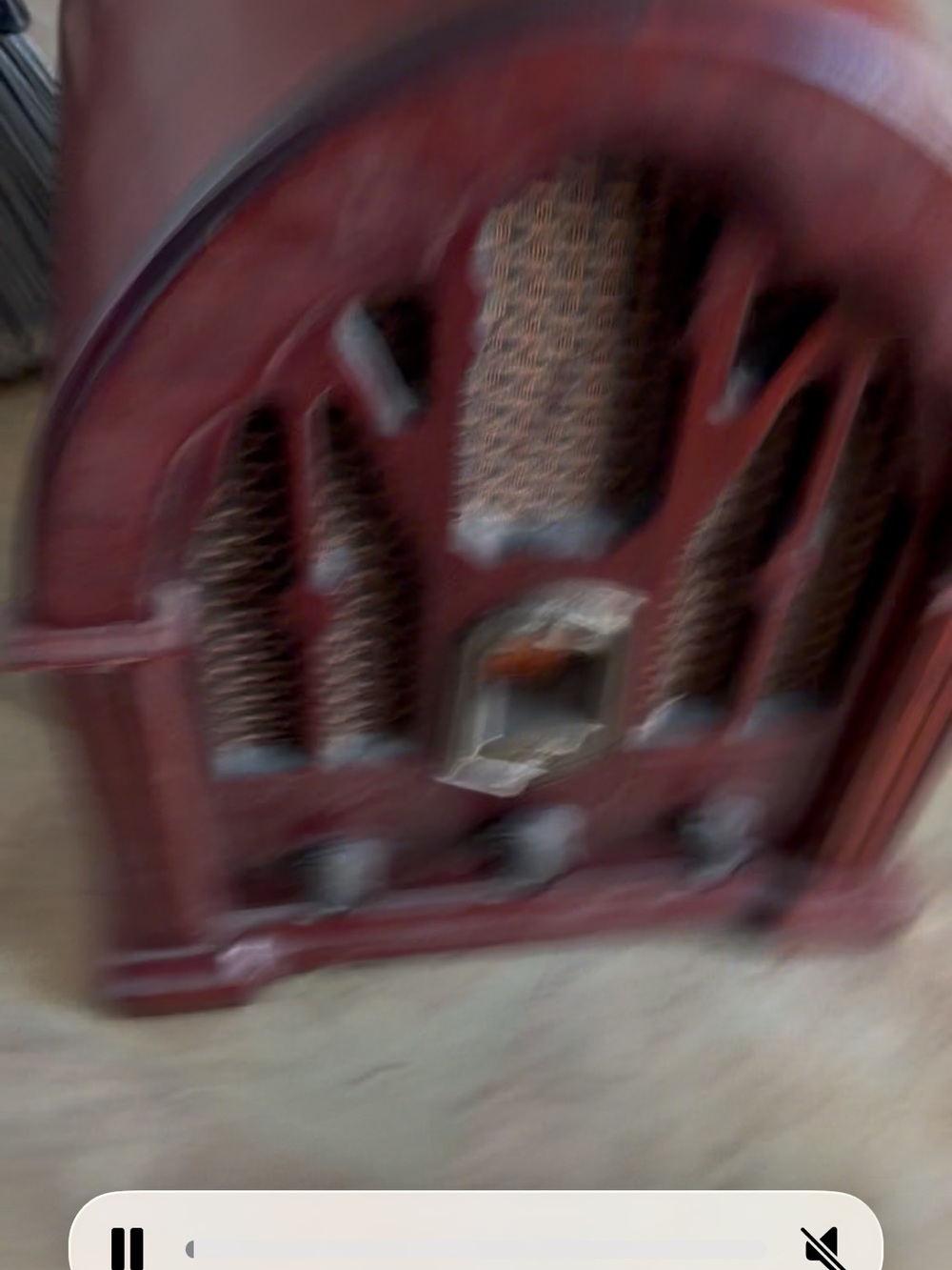 Vintage-Style Arched Tabletop Radio - Red Brown